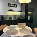 Bakelit - Design Hideaway - Calm, Quality & Location *