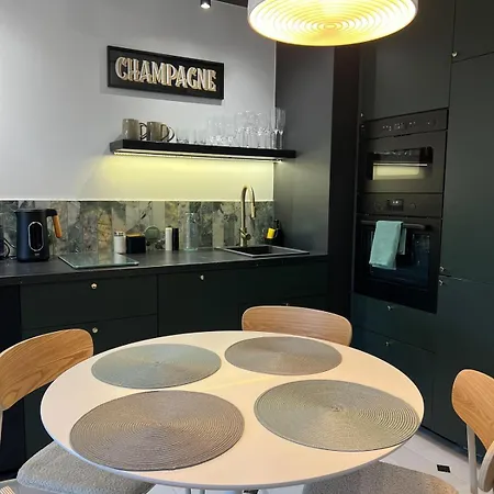 Bakelit - Design Hideaway - Calm, Quality & Location *